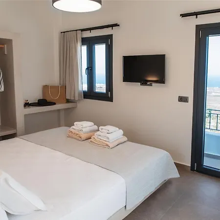 North Wind Luxury Hotel Oia (Santorini)