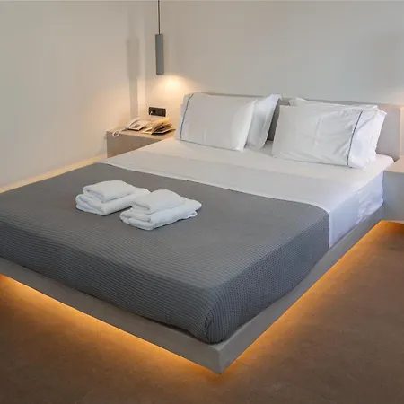 North Wind Luxury Hotel *