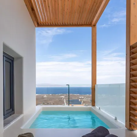 North Wind Luxury אויה