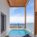 North Wind Luxury Oia